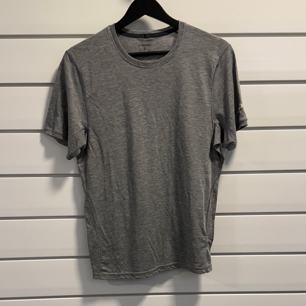 Brooks Heather Gray Short Sleeve Tee